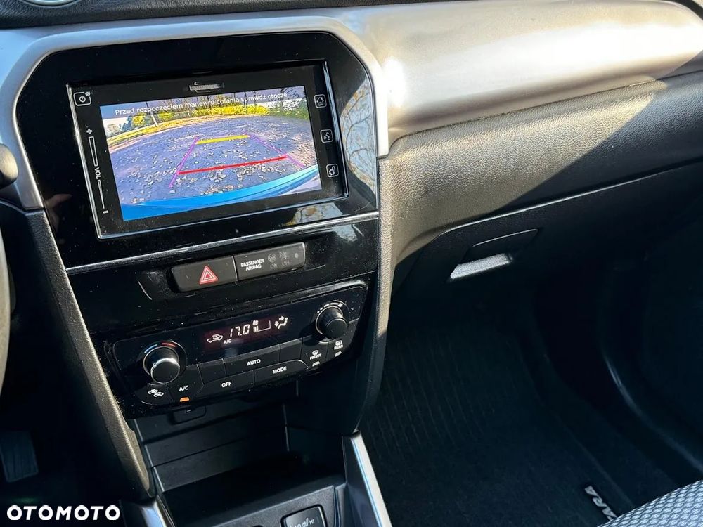 Suzuki Vitara 1.4 Boosterjet SHVS Premium 2WD - 9