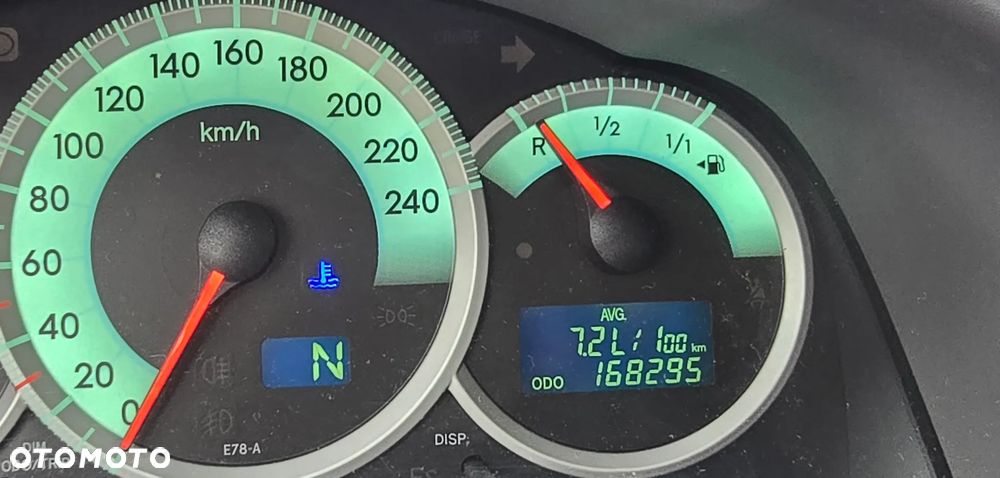 Toyota Corolla Verso - 16