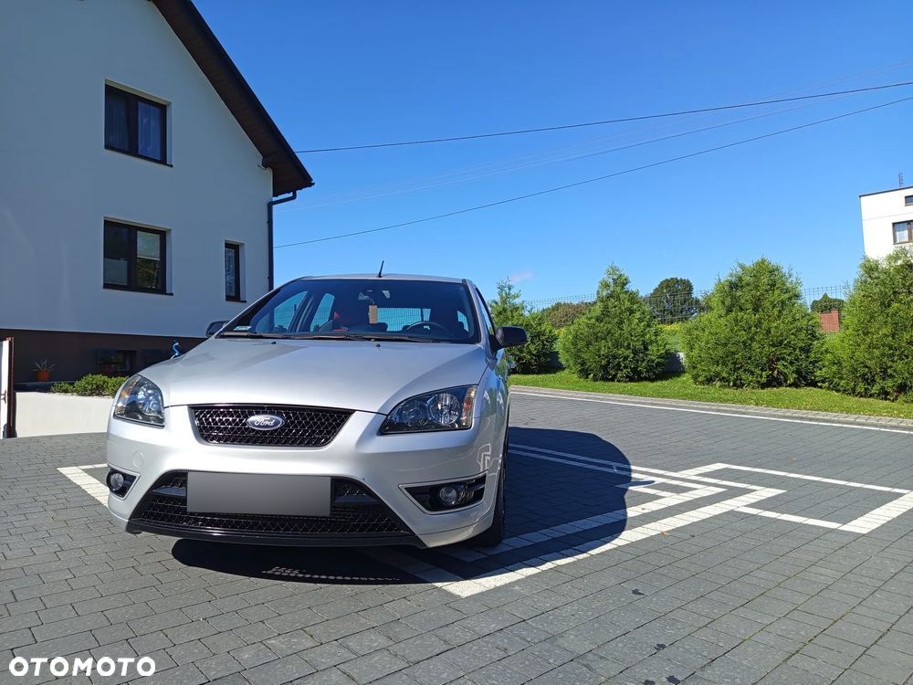 Ford Focus 2.5 ST - 9