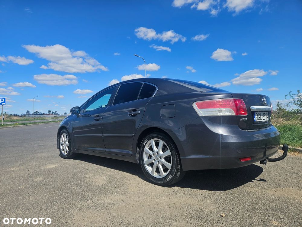 Toyota Avensis 2.0 Sol plus NAVI - 8