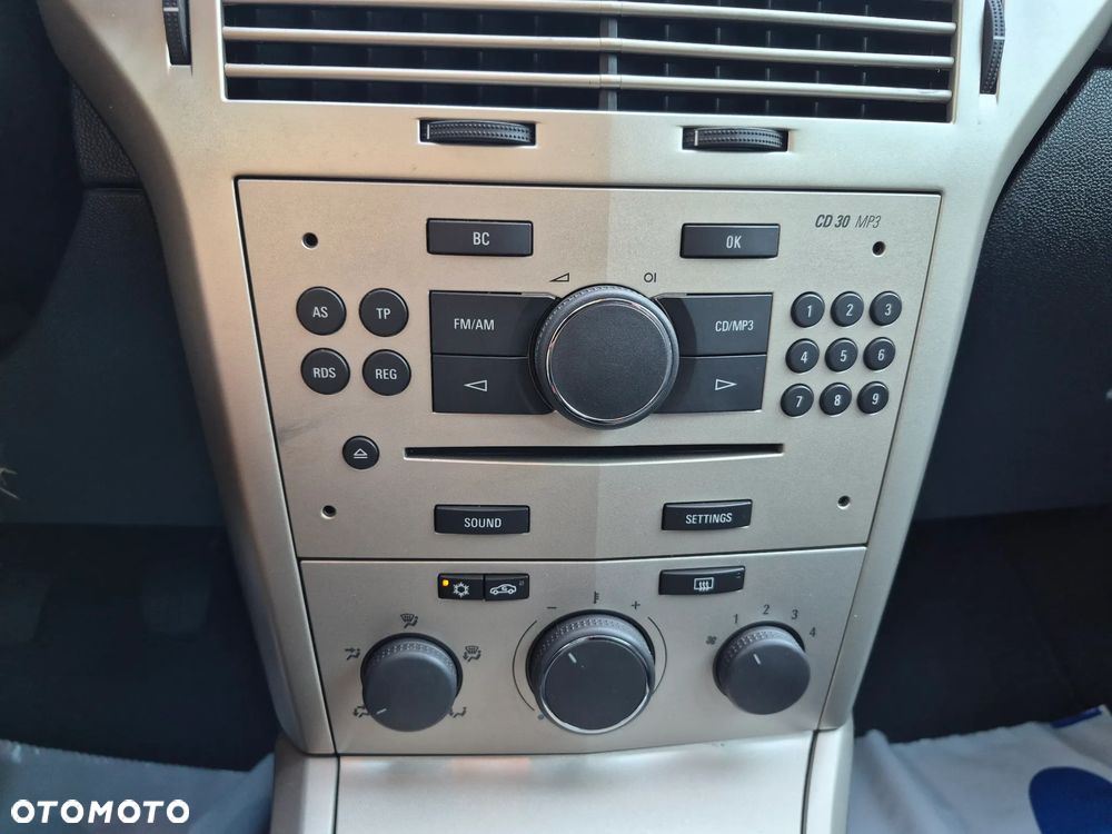 Opel Astra 1.6 Design Edition - 20