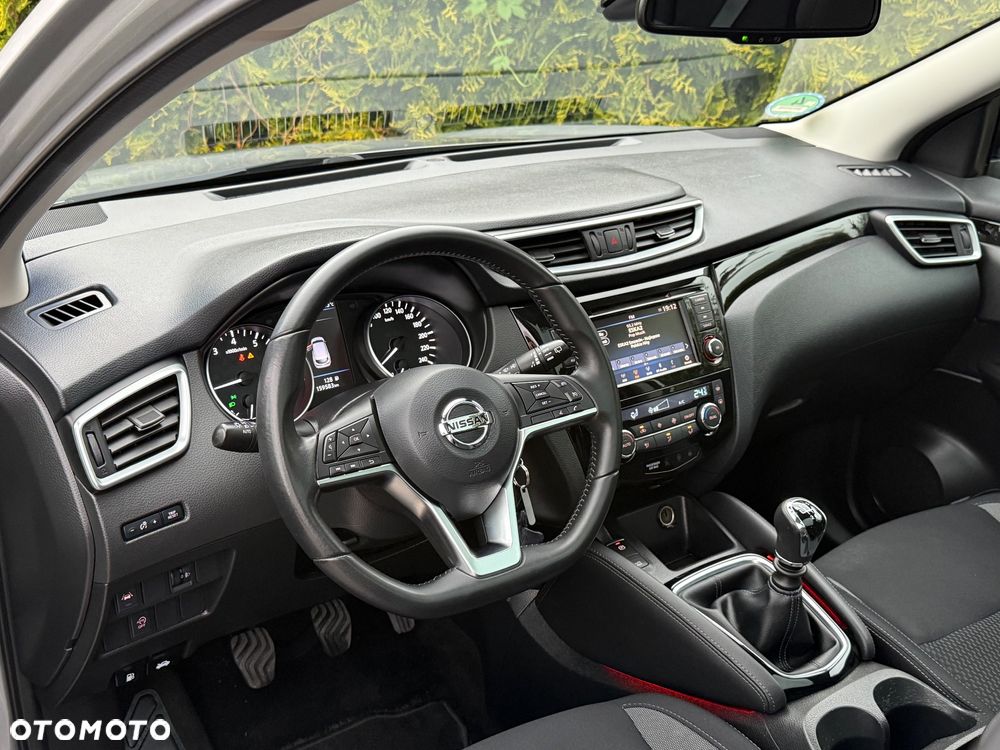 Nissan Qashqai 1.3 DIG-T N-WAY - 12