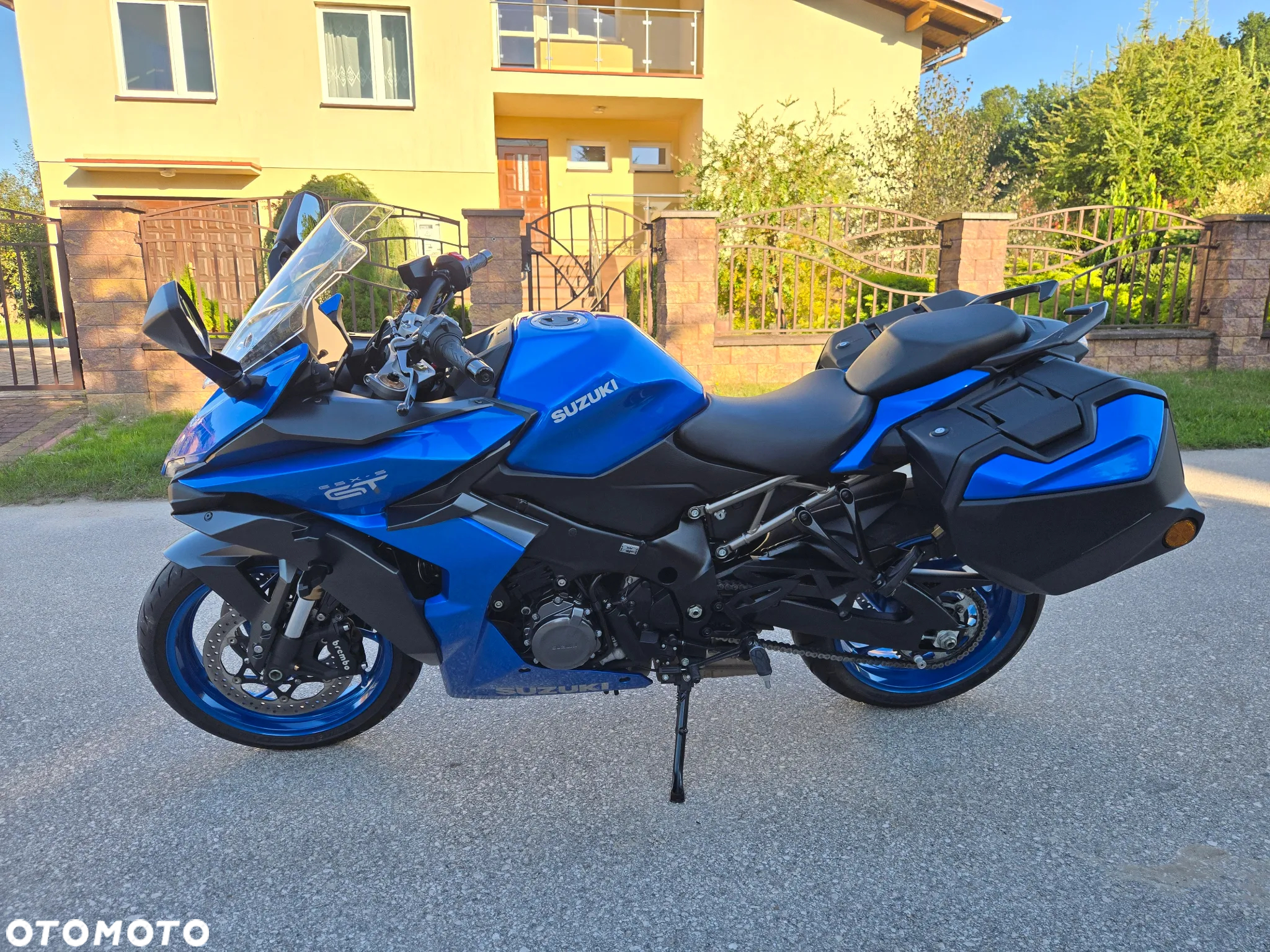 Suzuki GSX - 9