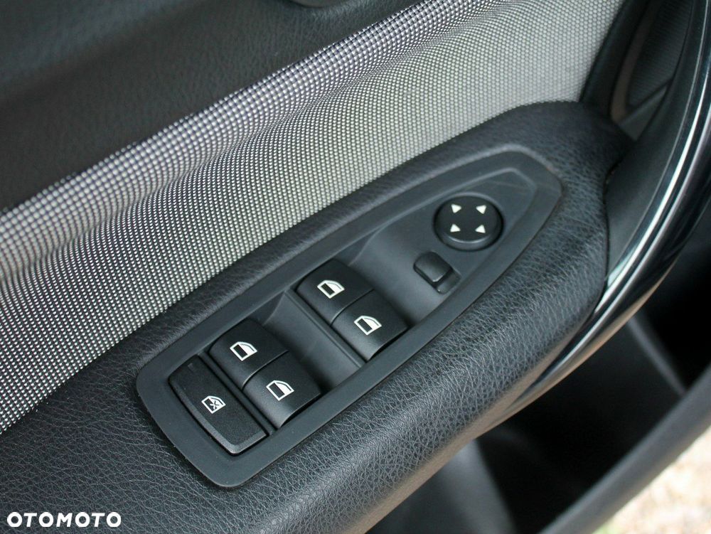BMW Seria 1 - 19