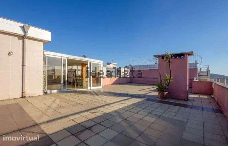 Apartamento T4 duplex com terraços e garagem - Grande imagem: 5/12