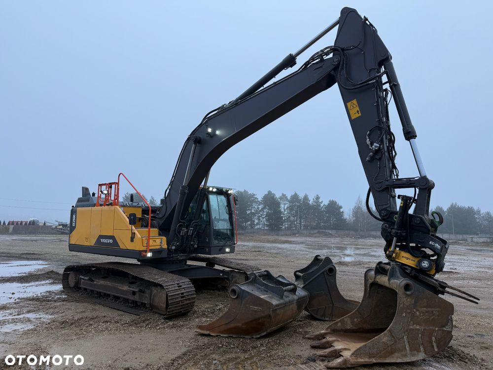 Volvo EC 250 EL - 14
