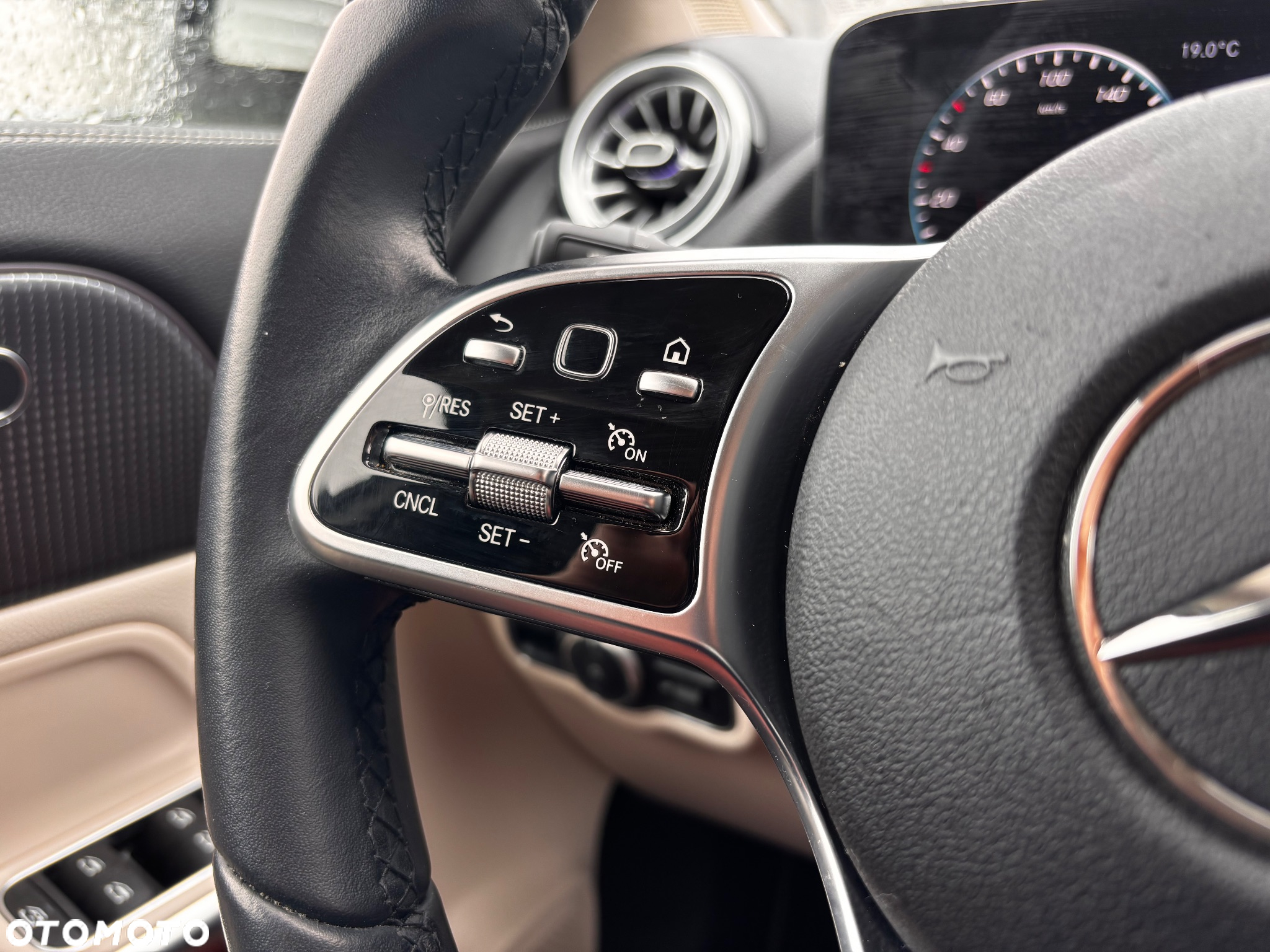 Mercedes-Benz GLA 250 8G-DCT EDITION 2022 - 17