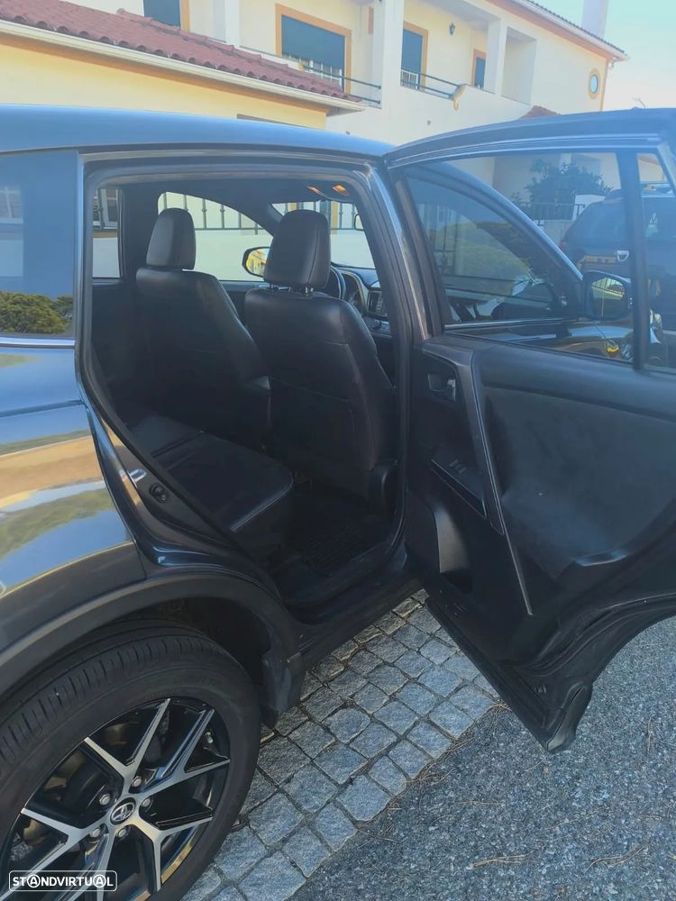 Toyota RAV4 2.0 D-4D Comfort - 5