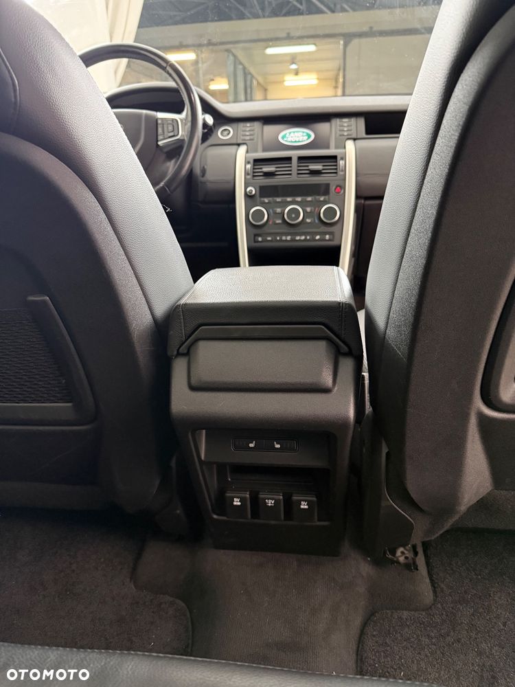 Land Rover Discovery Sport 2.0 TD4 HSE - 38