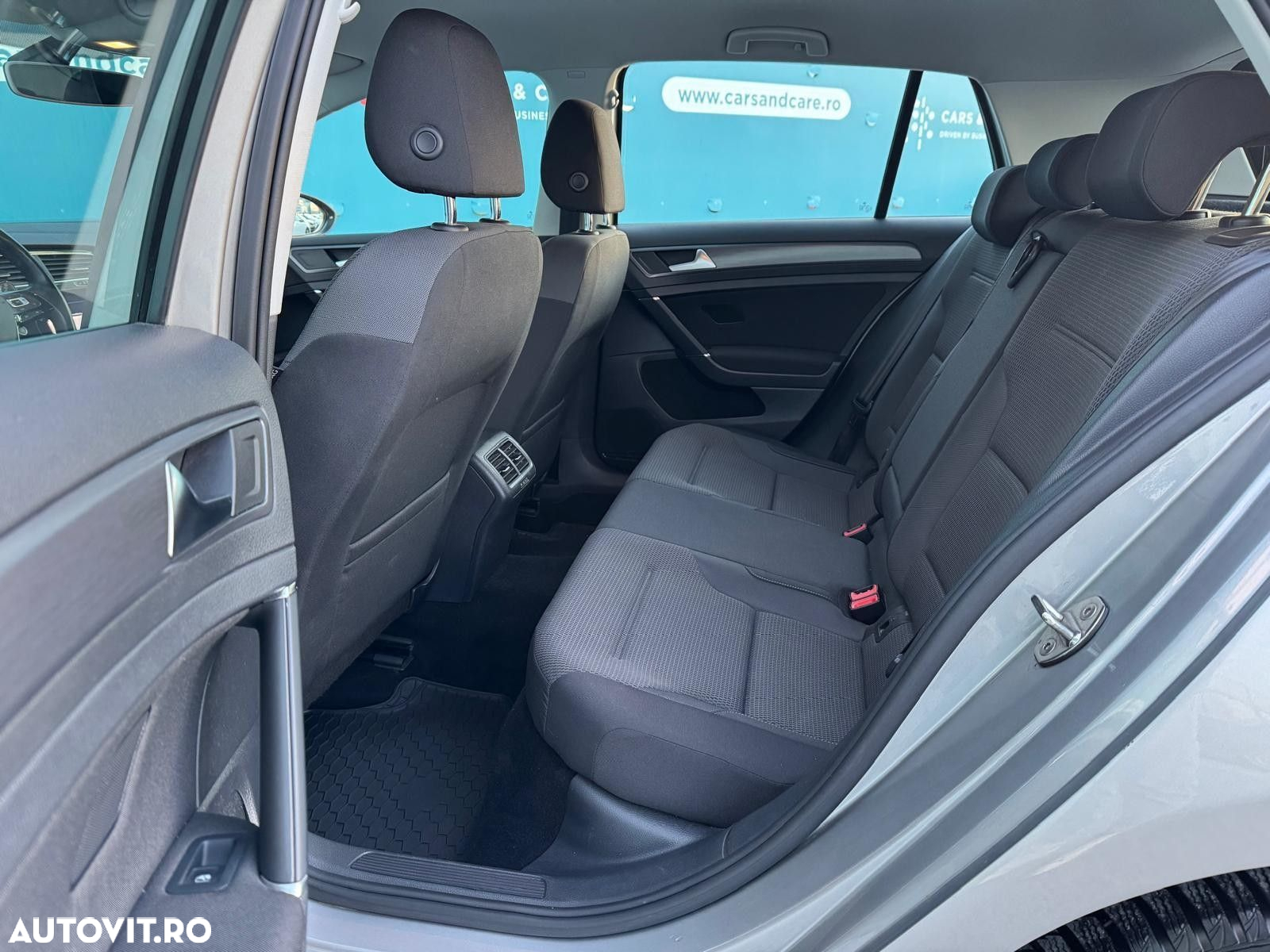Volkswagen Golf - 13