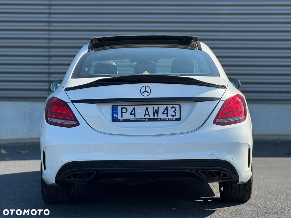 Mercedes-Benz Klasa C 450 AMG 4Matic 7G-TRONIC - 12