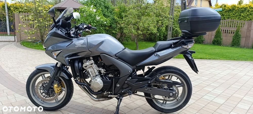 Honda CBF - 2