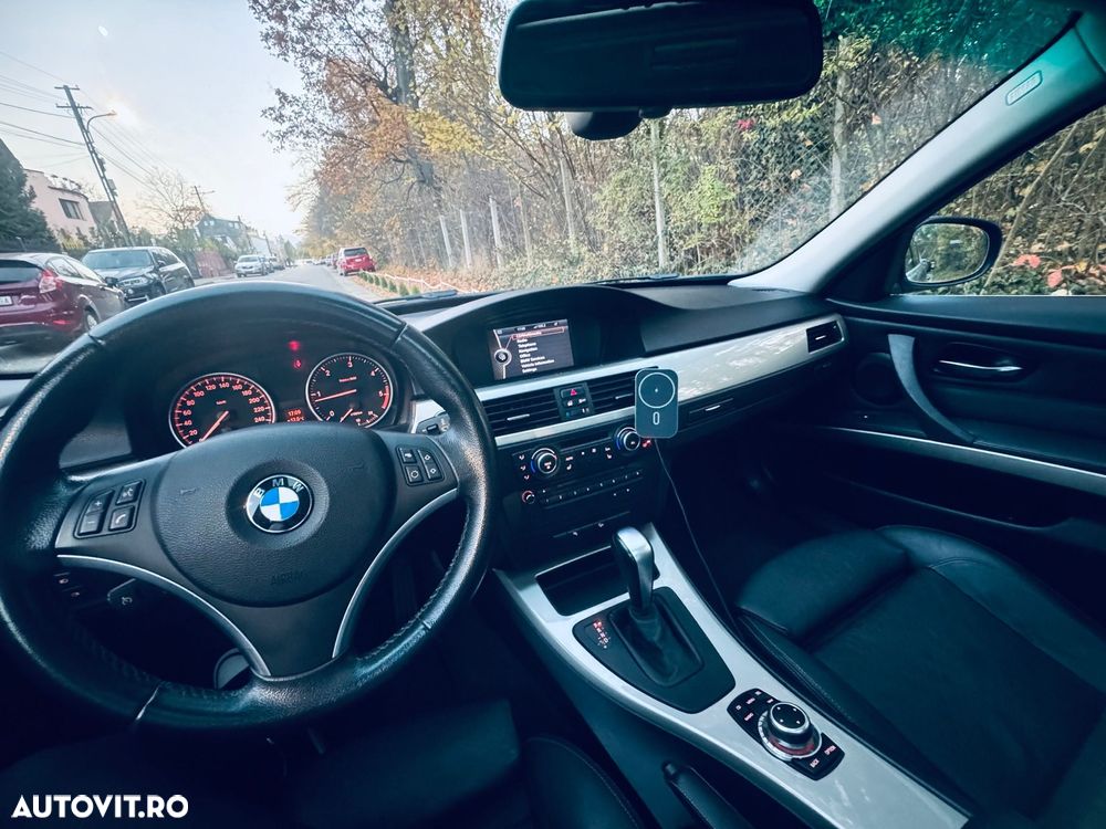 BMW Seria 3 320d xDrive DPF Aut. Edition Exclusive - 12