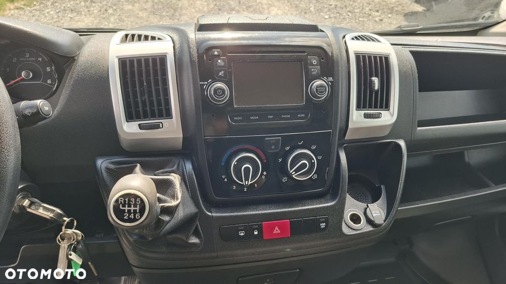 Fiat DUCATO 2.3 DCI - 12