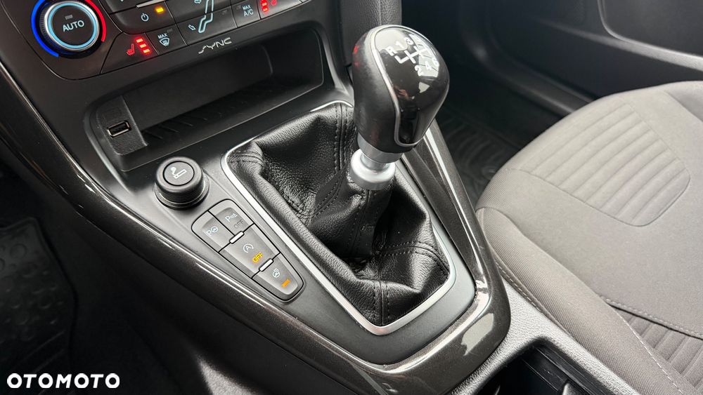 Ford Focus 1.0 EcoBoost Titanium ASS - 16