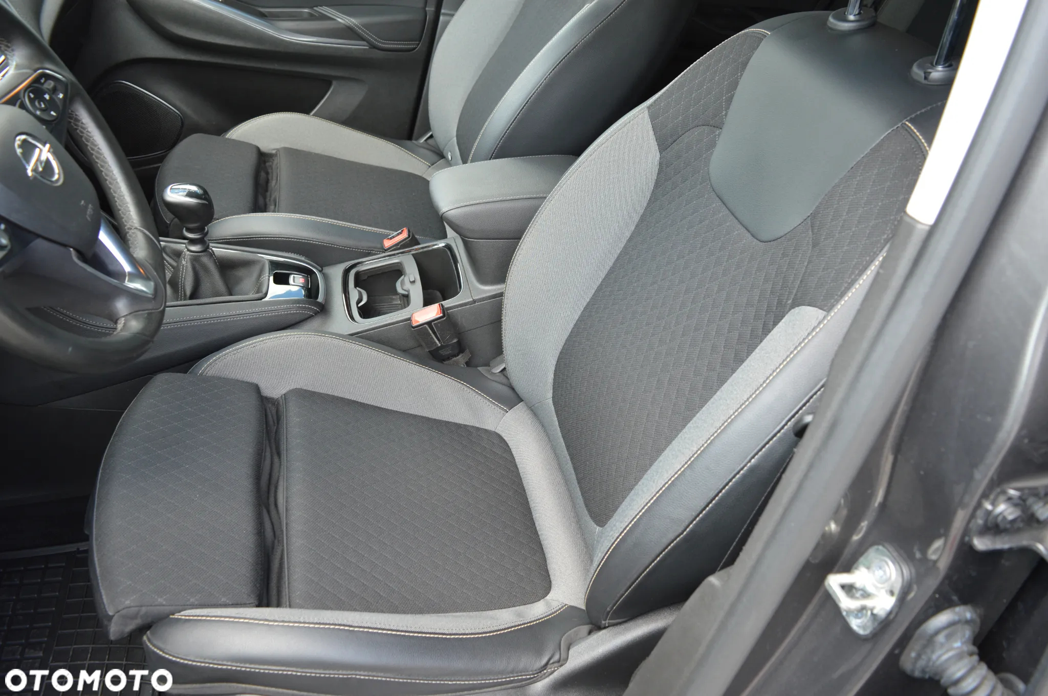 Opel Grandland X 1.2 Start/Stop Business INNOVATION - 20