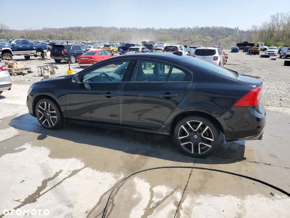 Volvo S60 T5 Drive-E Momentum - 3