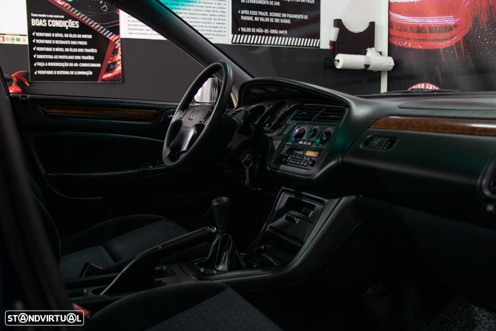 Honda Accord 1.6 LS - 8