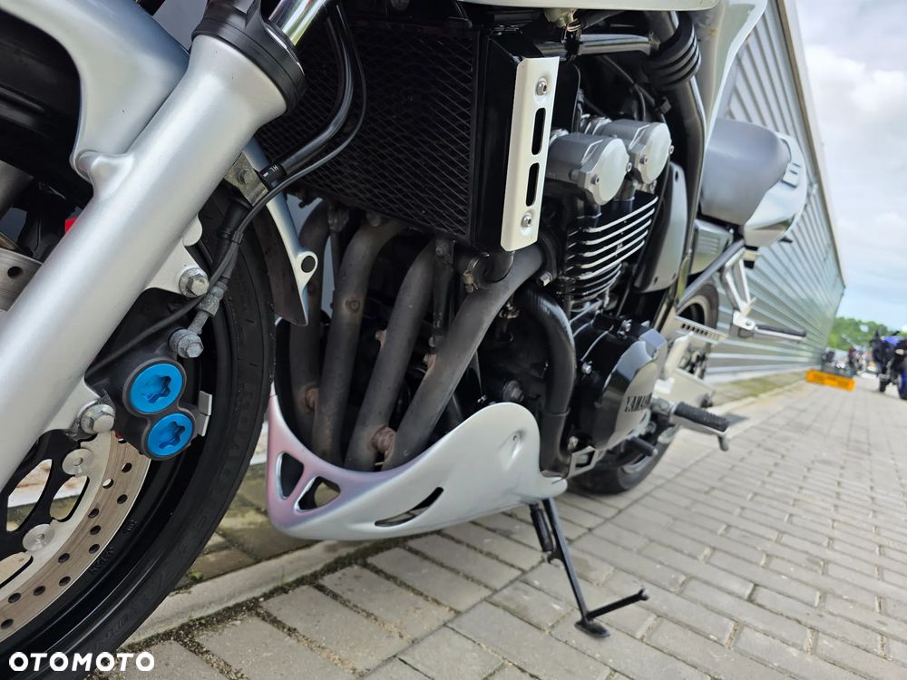 Yamaha FZS - 29