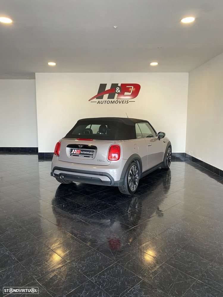 MINI Cabrio Cooper Auto - 16