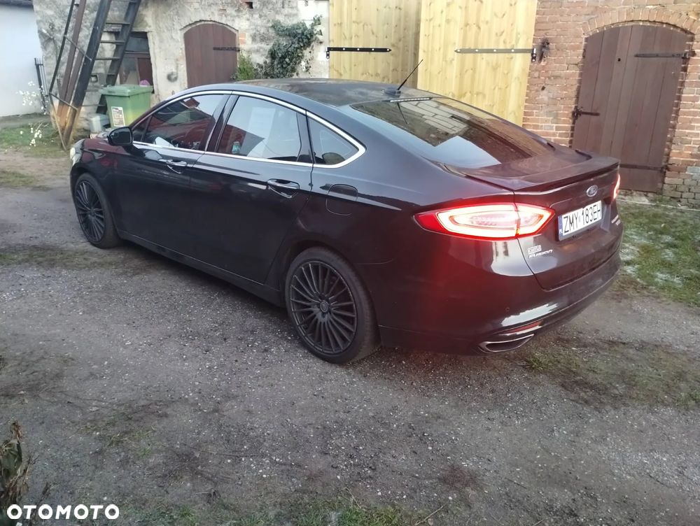 Ford Fusion - 20