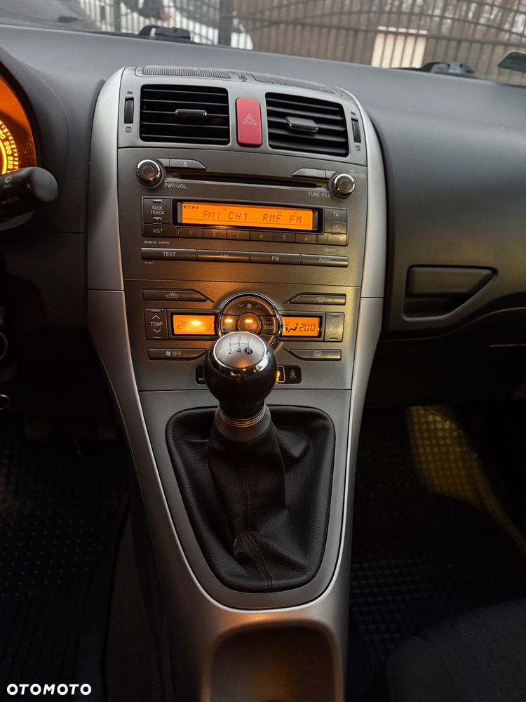 Toyota Auris 1.6 VVT-i Premium - 9