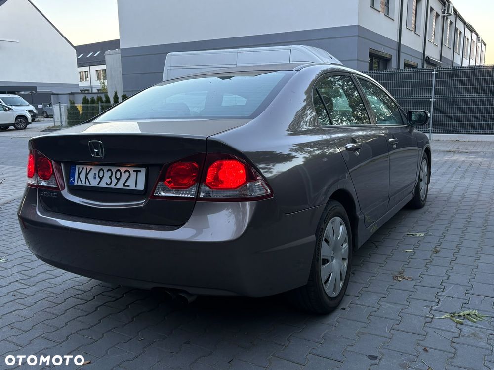 Honda Civic 1.8 Comfort - 9