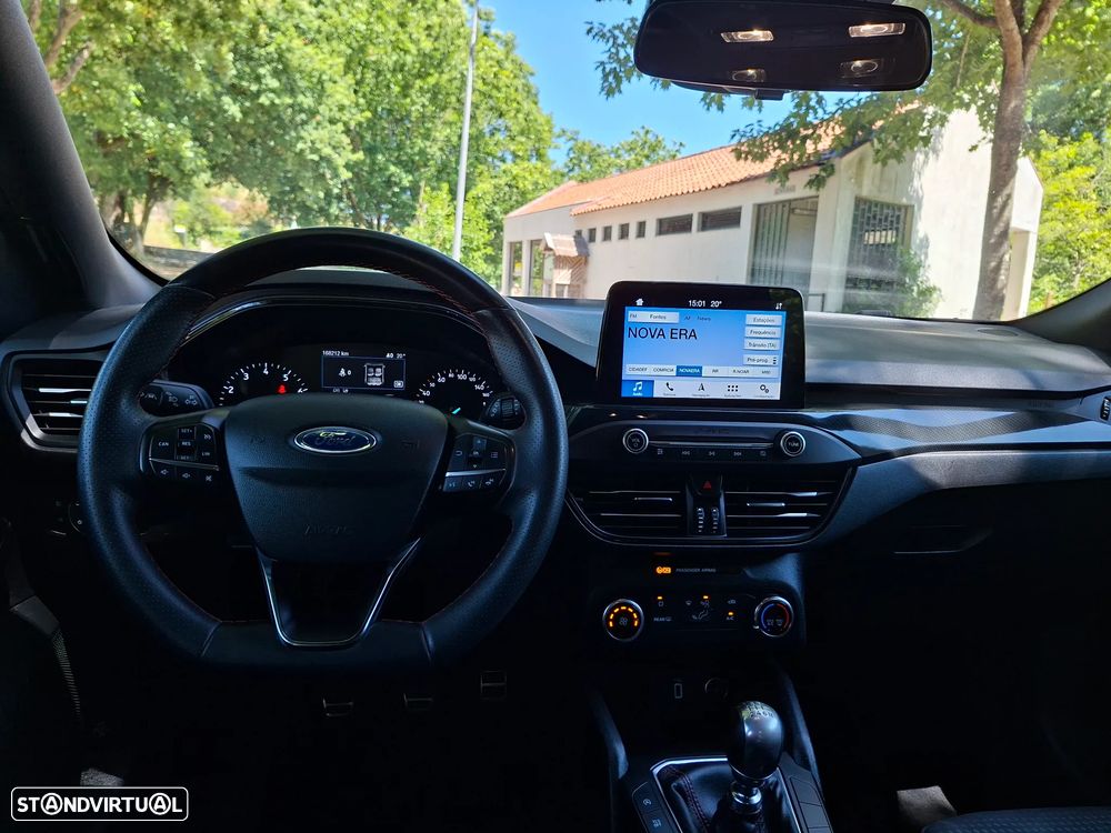Ford Focus 1.0 EcoBoost ST-Line - 18