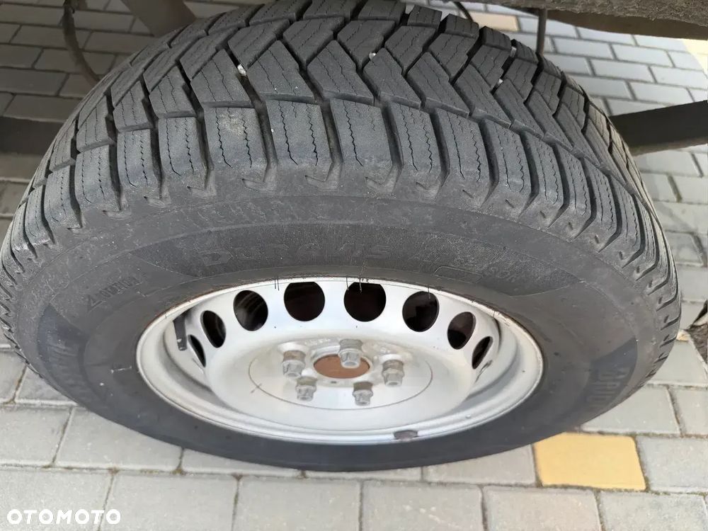 Volkswagen E-CRAFTER - 38