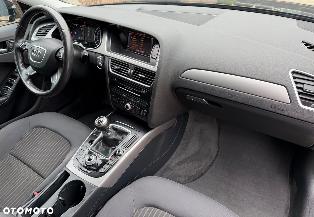 Audi A4 Avant 2.0 TDI DPF clean diesel Attraction - 33