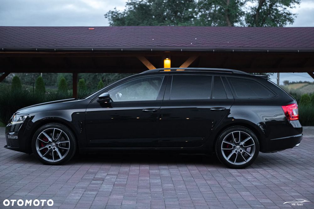 Skoda Octavia Combi 2.0 TDI RS - 11