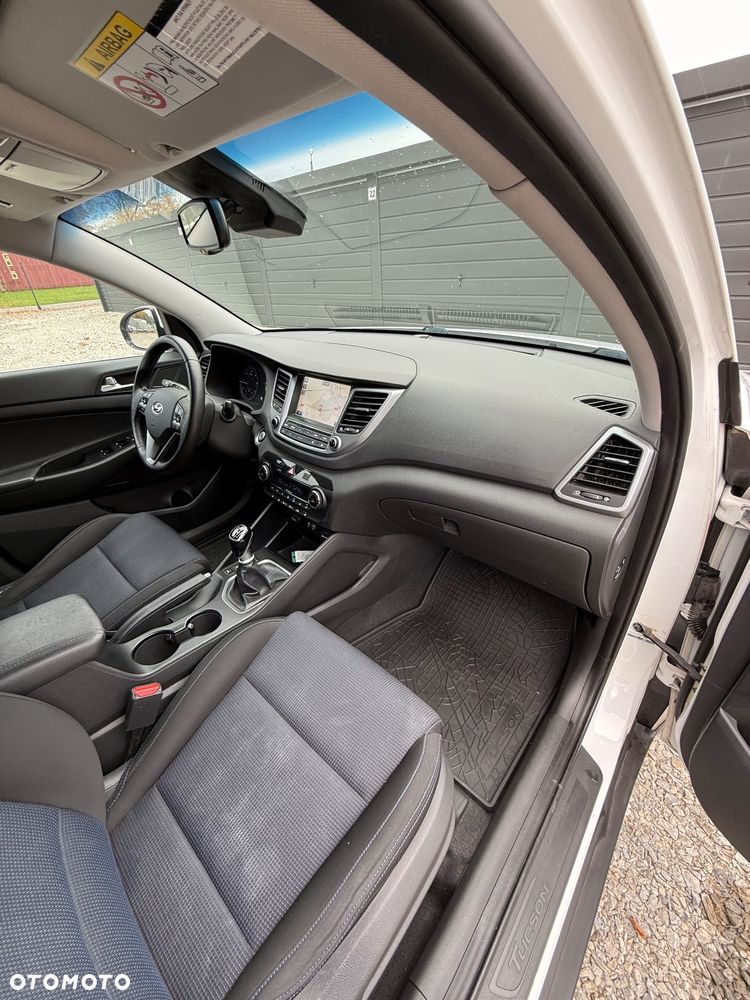 Hyundai Tucson 2.0 CRDi 4WD Advantage - 22