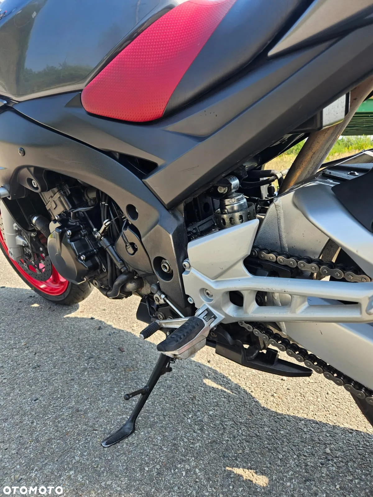 Suzuki GSR - 17