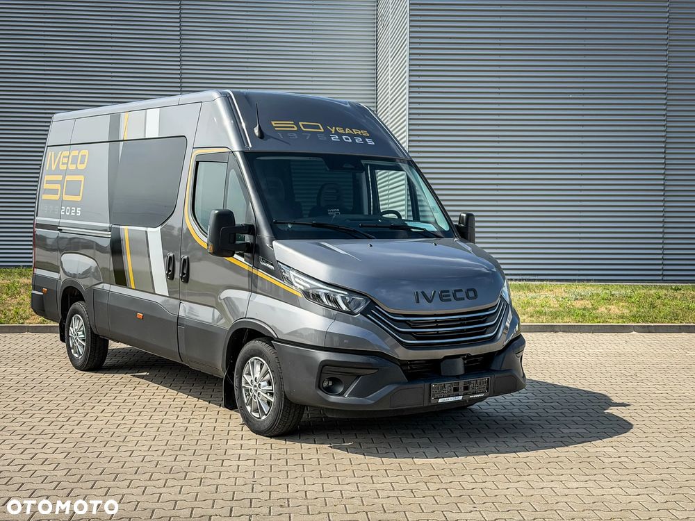 Iveco Daily 35S16A8 V - Furgon Brygadowy 7 osobowy 50 Lecie IVECO od ręki - 5