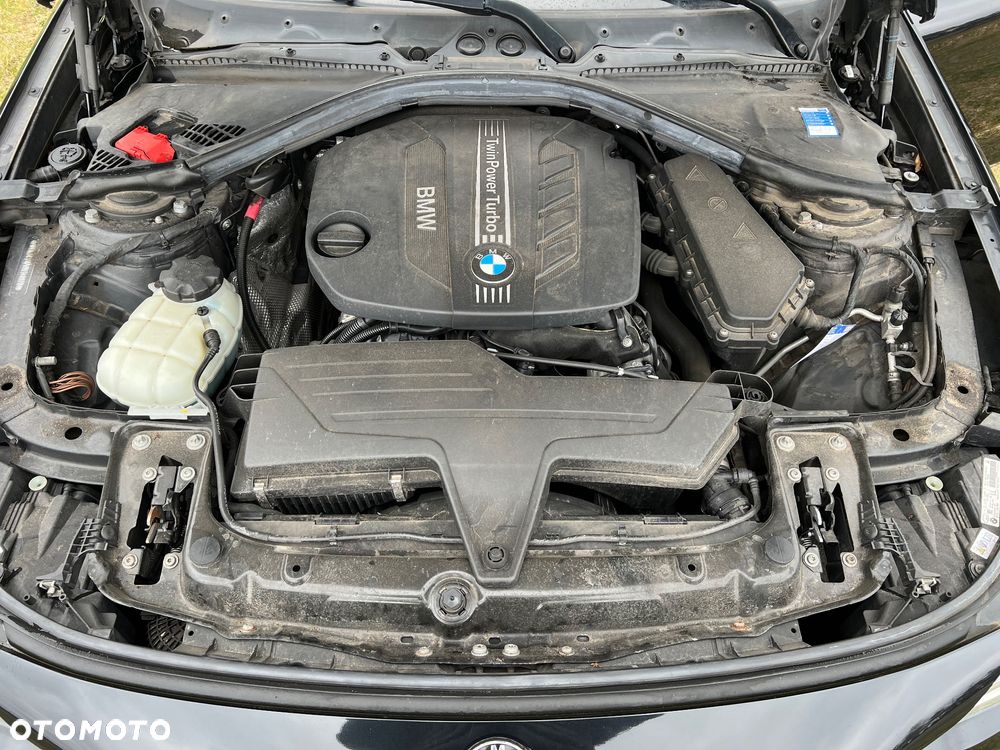 BMW 3GT 320d Luxury Line - 23