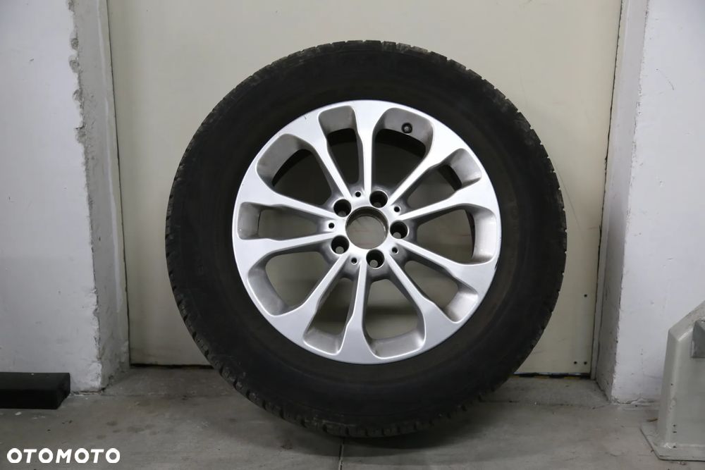 Mercedes-Benz GLA - 10