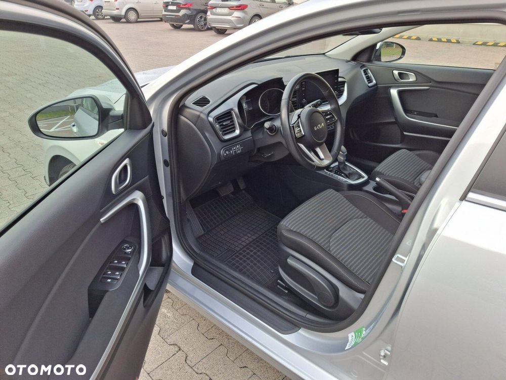 Kia Ceed 1.5 T-GDI M DCT - 12