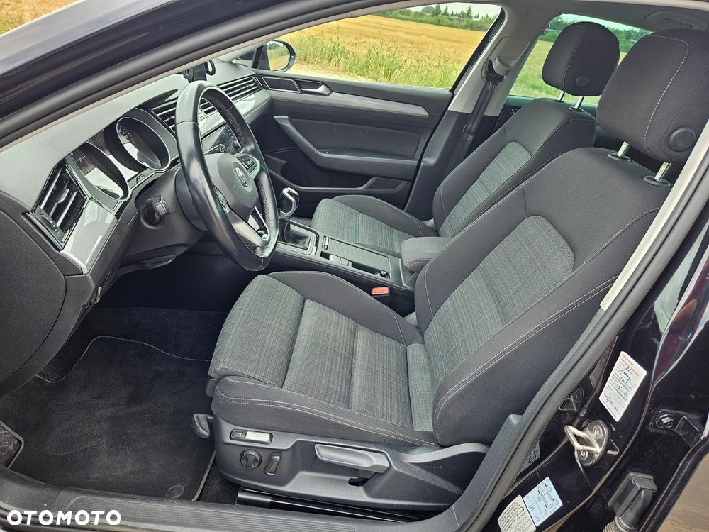 Volkswagen Passat 1.5 TSI OPF Elegance - 10