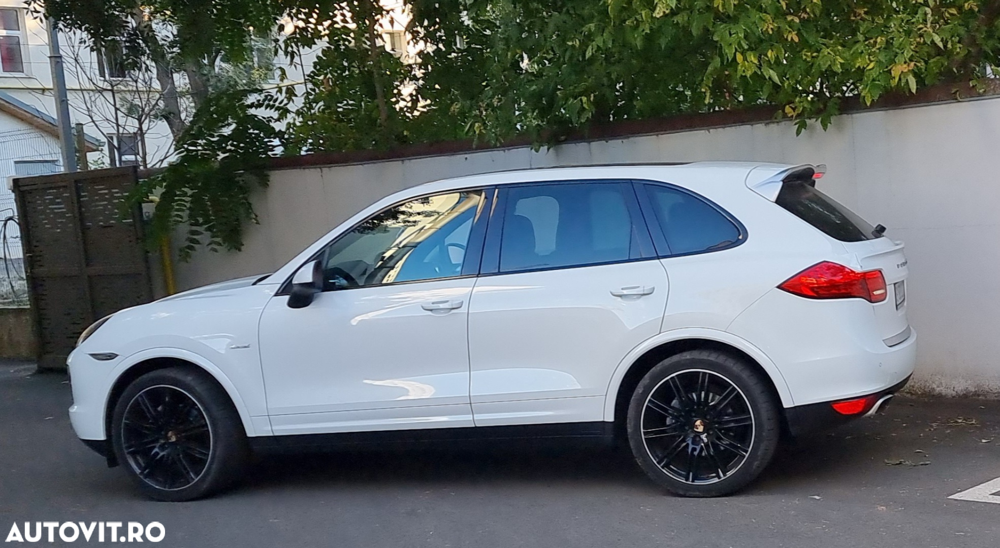 Porsche Cayenne Diesel Platinum Edition - 11