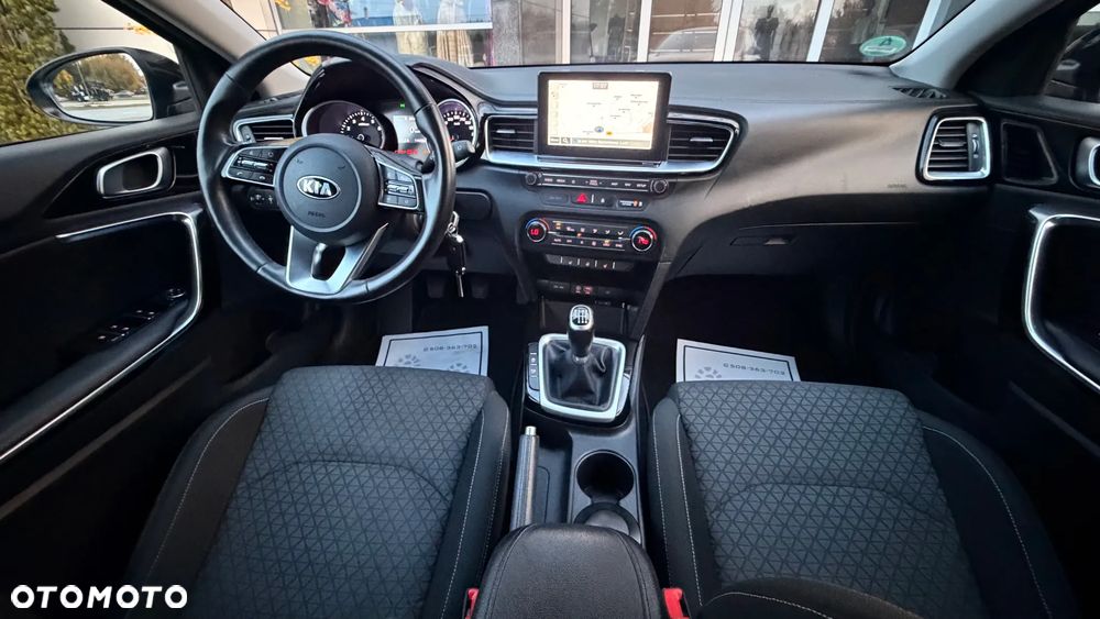 Kia Ceed - 15