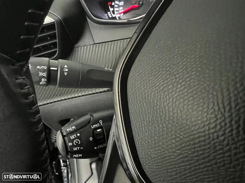 Peugeot 208 1.2 PureTech Active Pack - 12