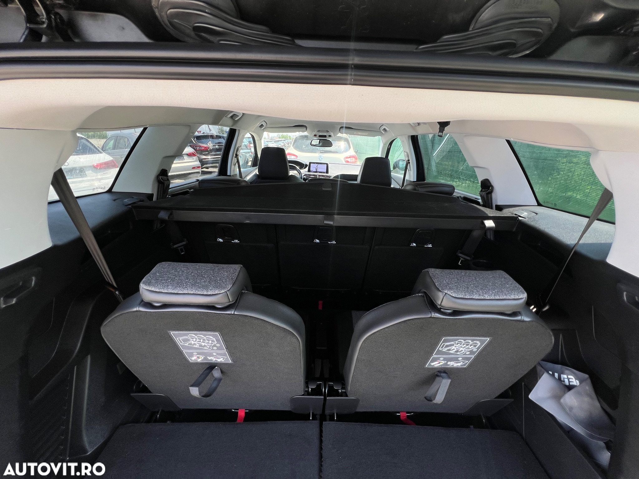Peugeot 5008 1.5 BlueHDI s&s Allure - 15