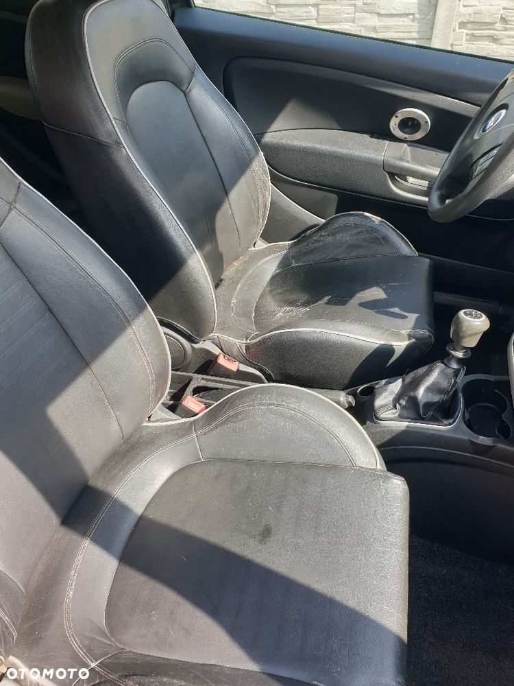 FIAT punto grande - silnik 1,4 -2005R - CAŁY NA CZĘŚCI - 4