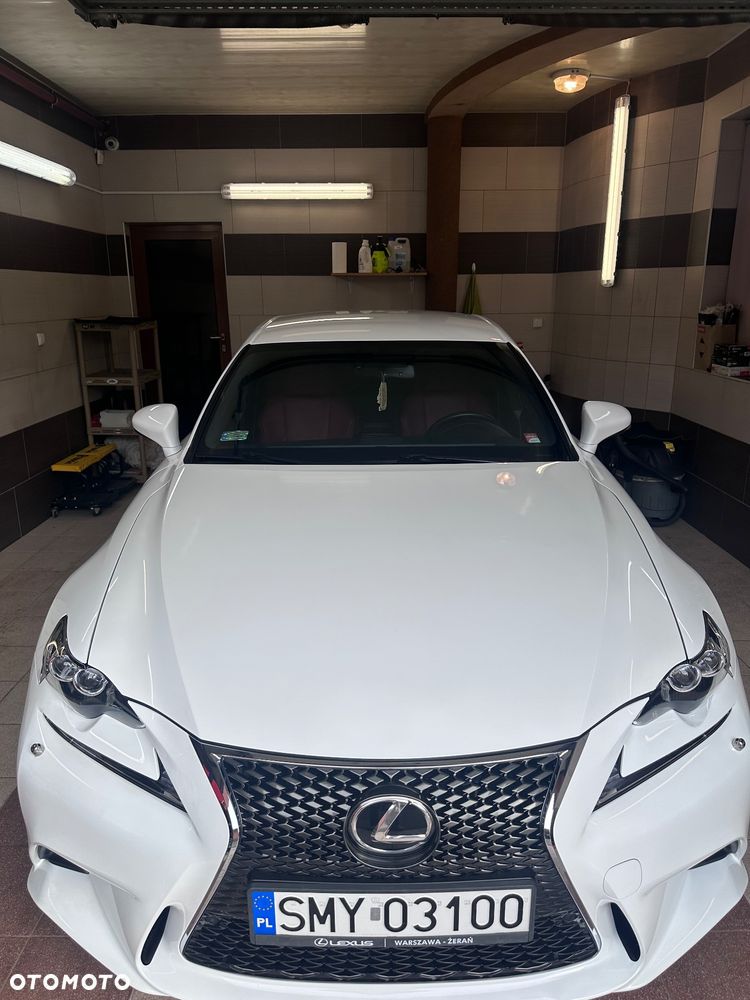 Lexus IS 250 F Sport - 4