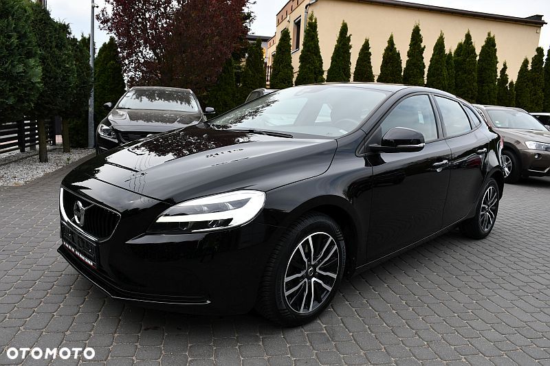 Volvo V40 T2 Momentum - 39