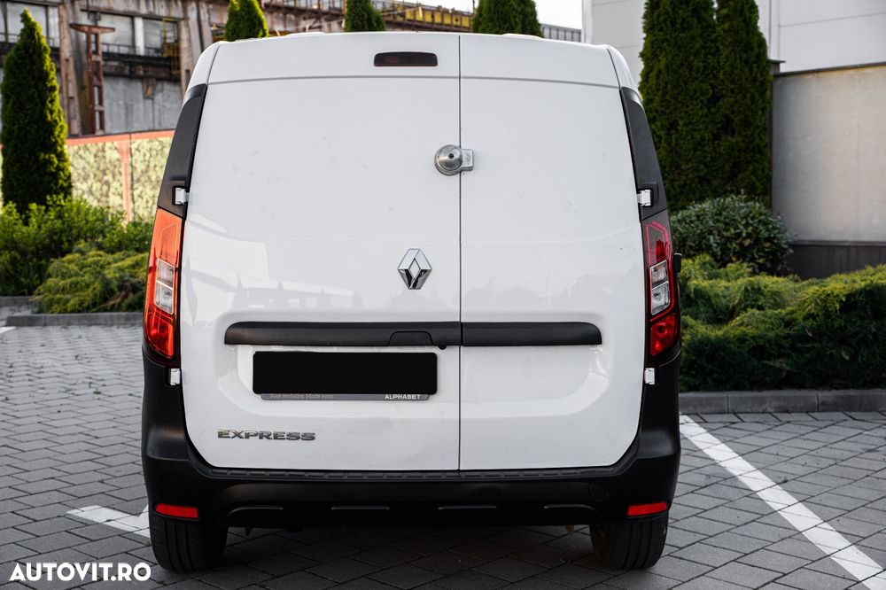 Renault Express - 17