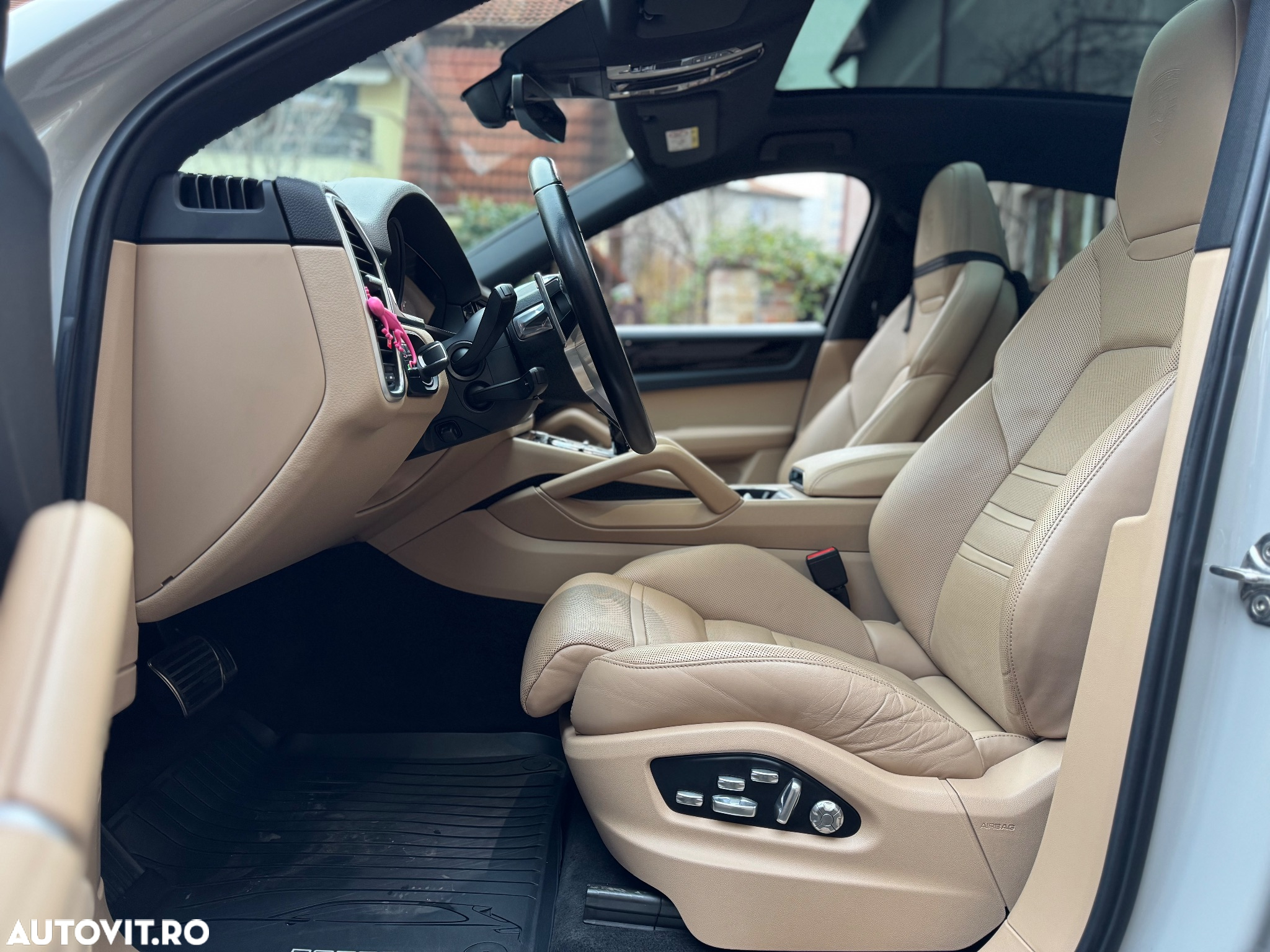 Porsche Cayenne Coupe S - 25