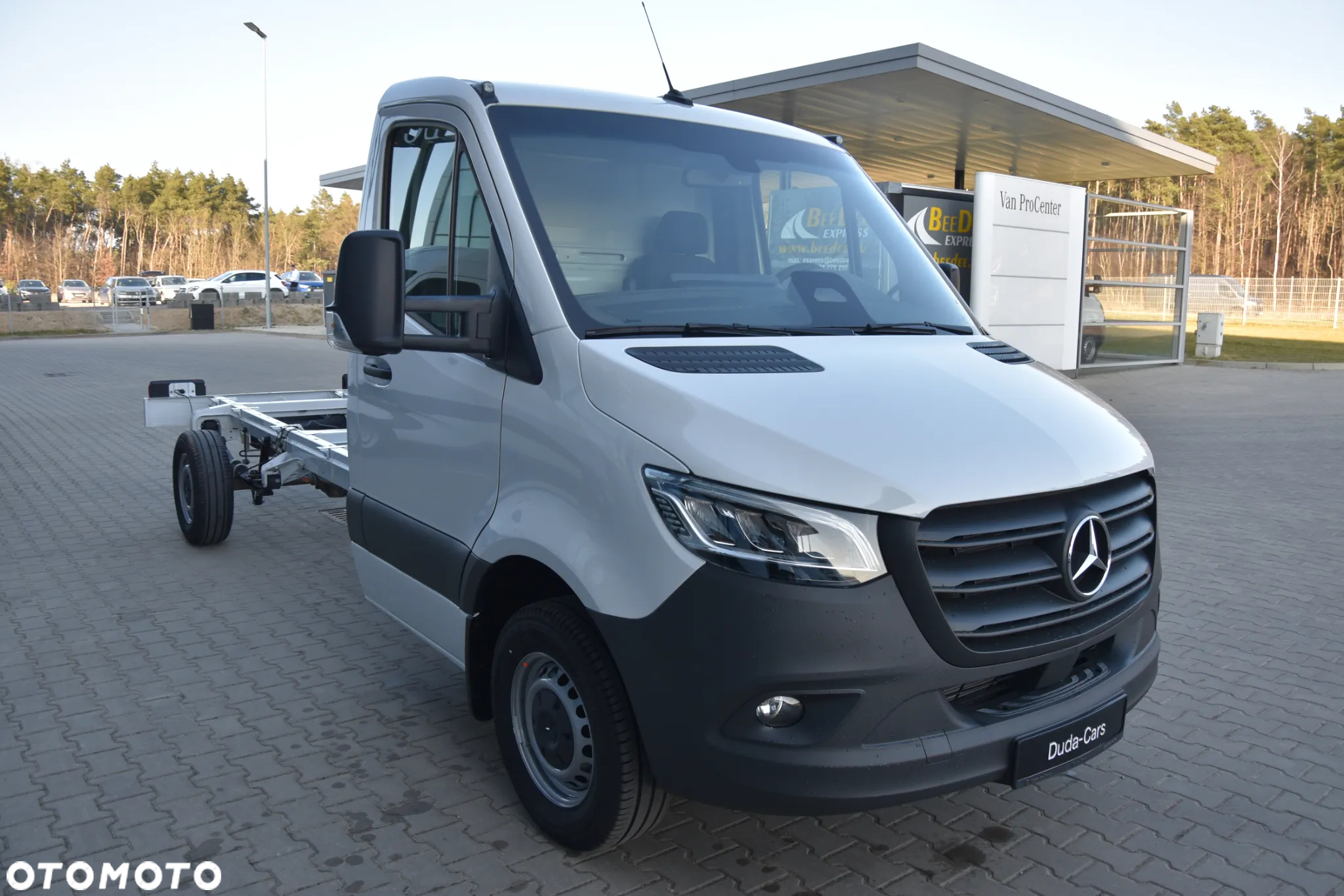 Mercedes-Benz Sprinter - 4