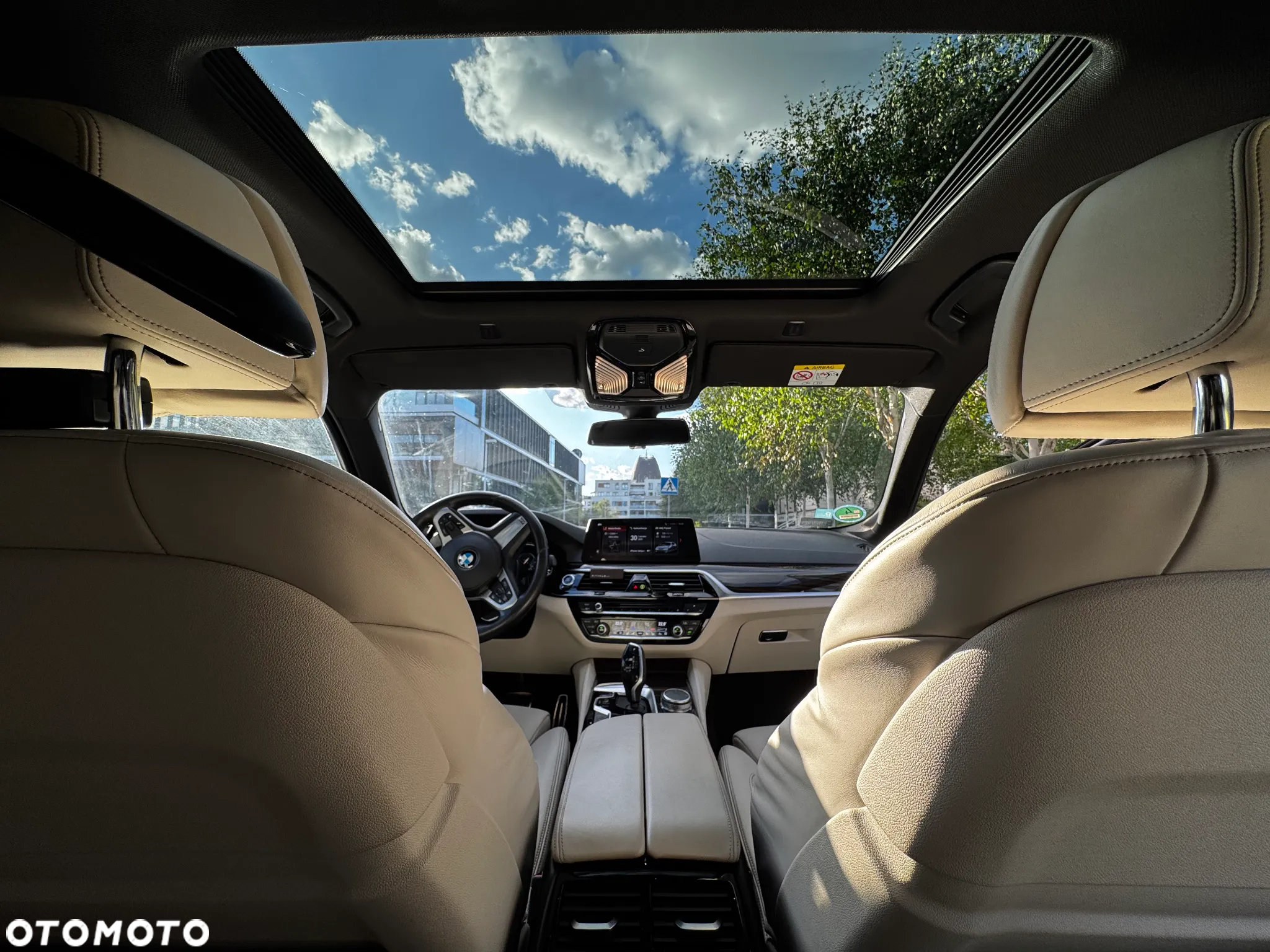 BMW Seria 5 530e - 17
