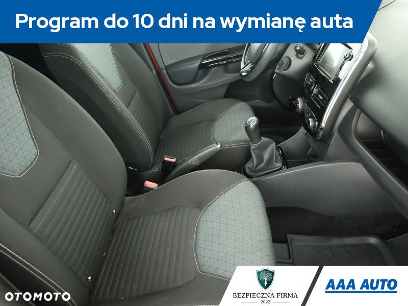 Renault Clio - 8
